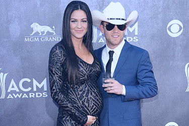 Justin Moore Cutting Back on Touring to Spend More Family Time